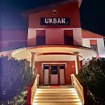 Urban By Giulia فندق 3*